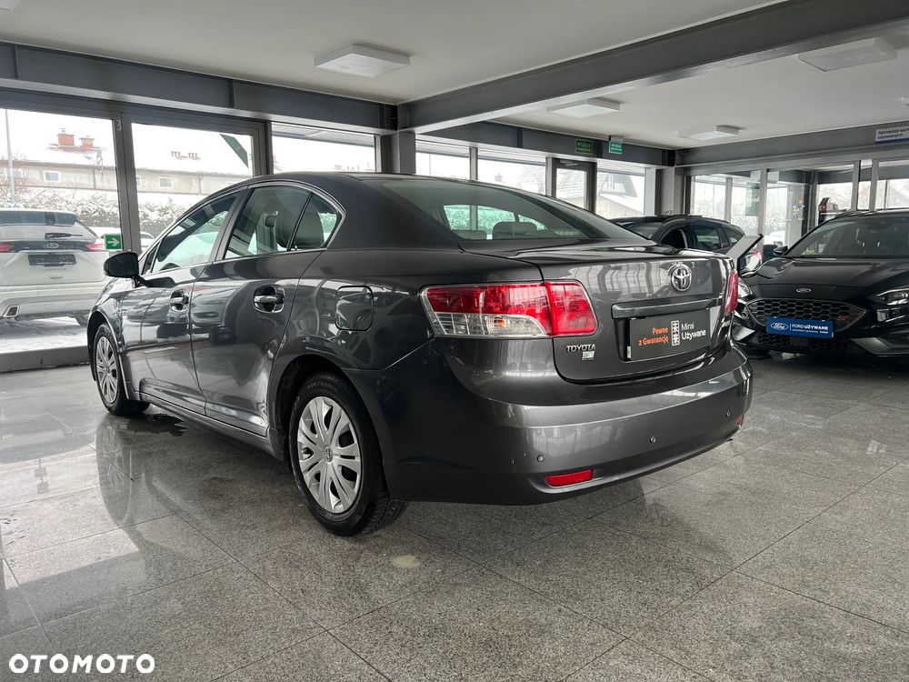 Toyota Avensis 2.0 Prestige NAVI MS - 11