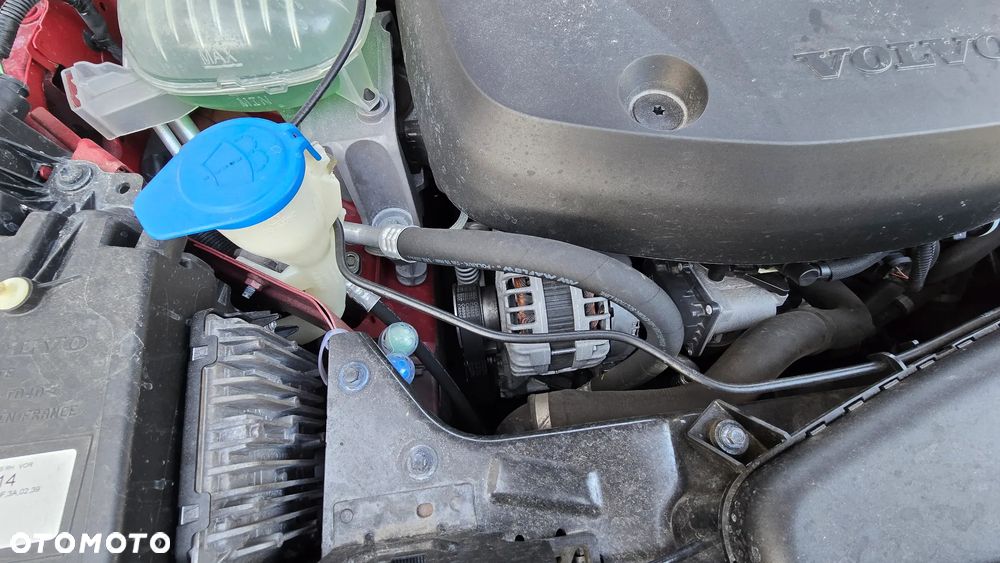 Volvo XC 40 T5 AWD Geartronic Momentum Pro - 14