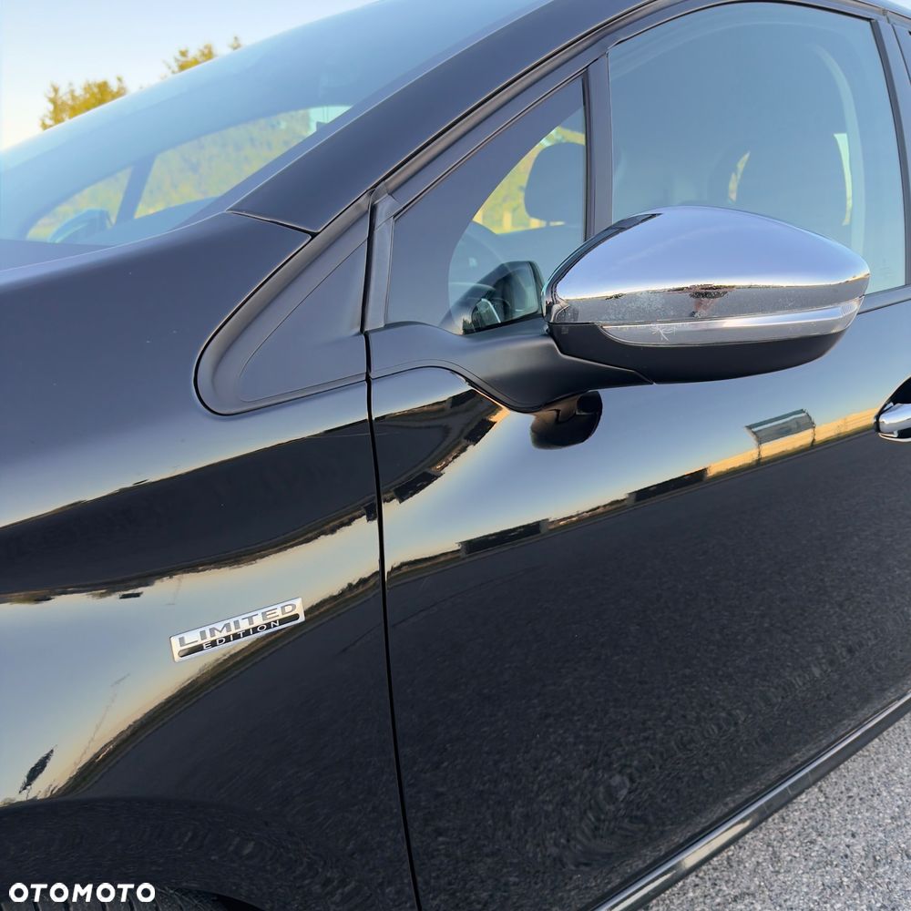 Peugeot 208 - 32