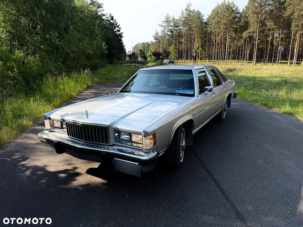 Mercury Marquis - 2