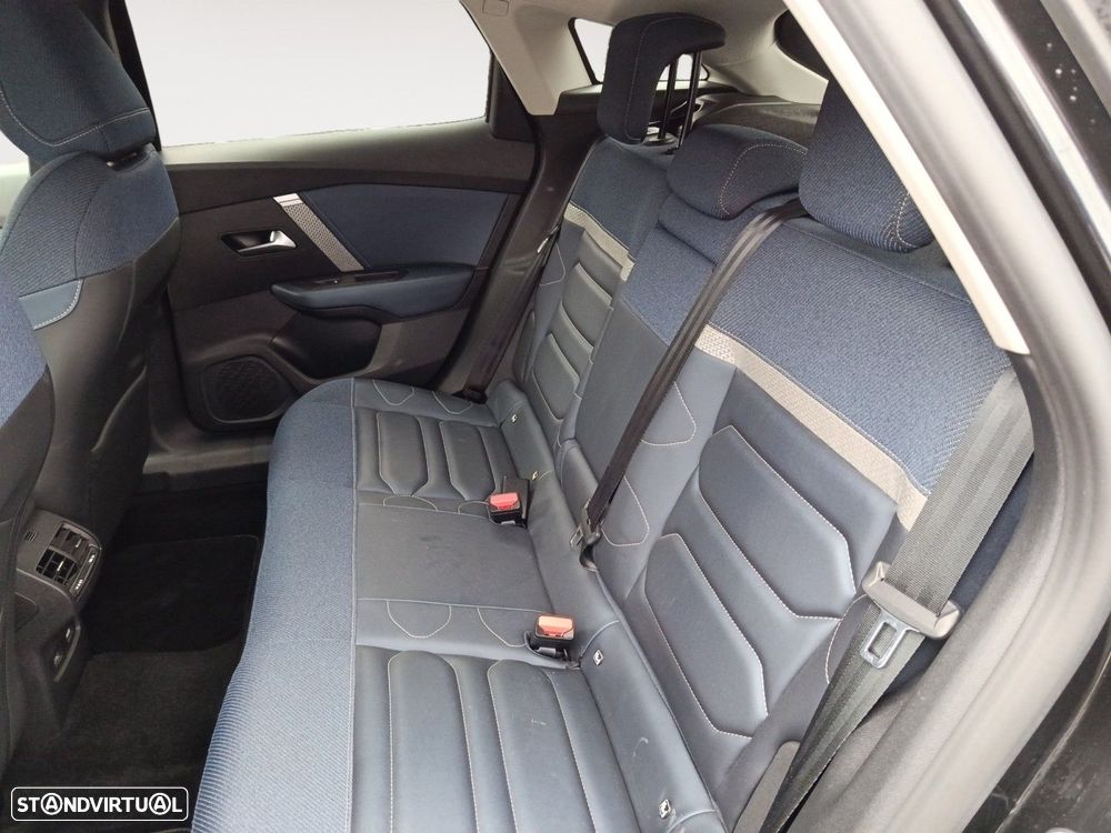 Citroën C4 1.2 PureTech Shine EAT8 - 13