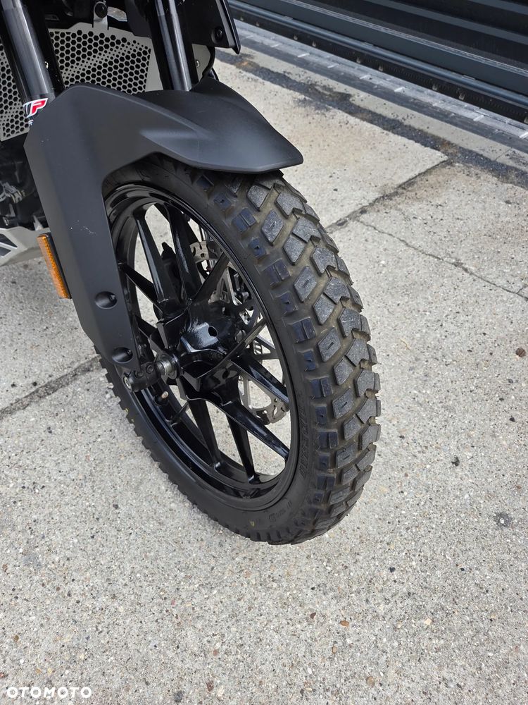 KTM Adventure 390 - 9