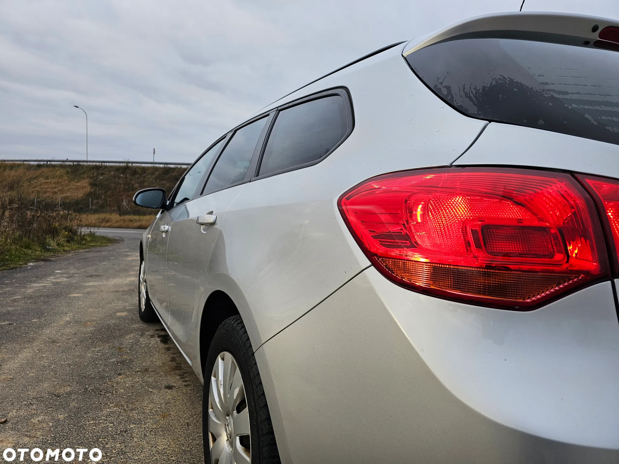 Opel Astra 1.4 Turbo Sports Tourer Design Edition - 9