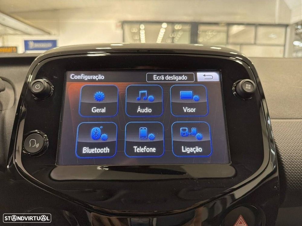 Citroën C1 1.0 VTi Shine — fotografia 16