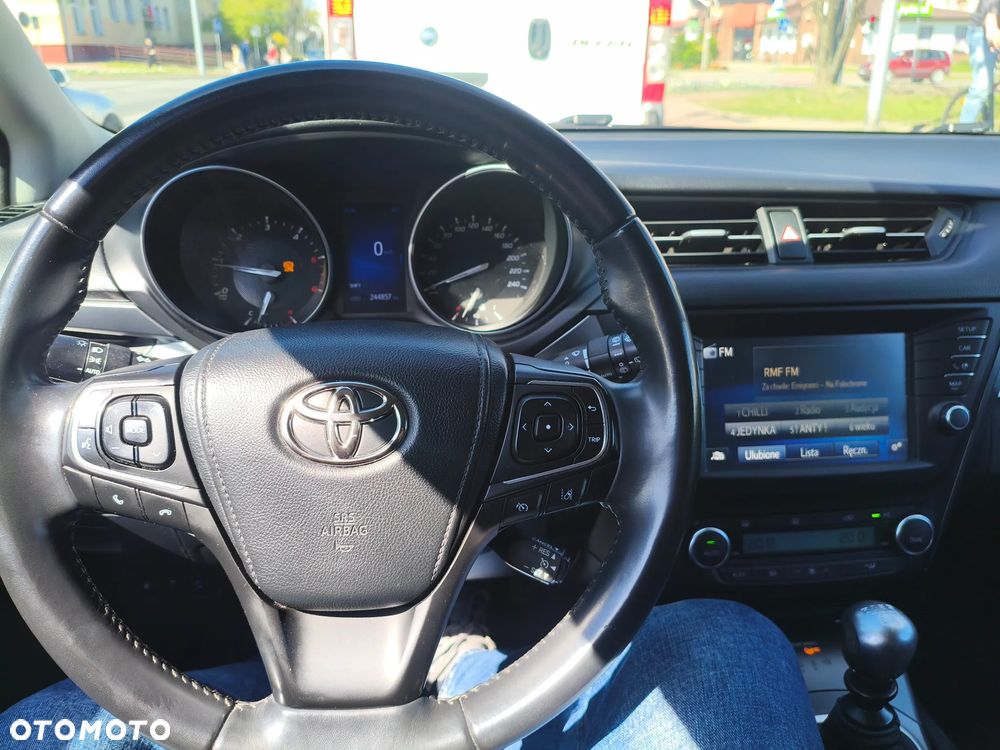 Toyota Avensis 2.0 D-4D Active Business - 27