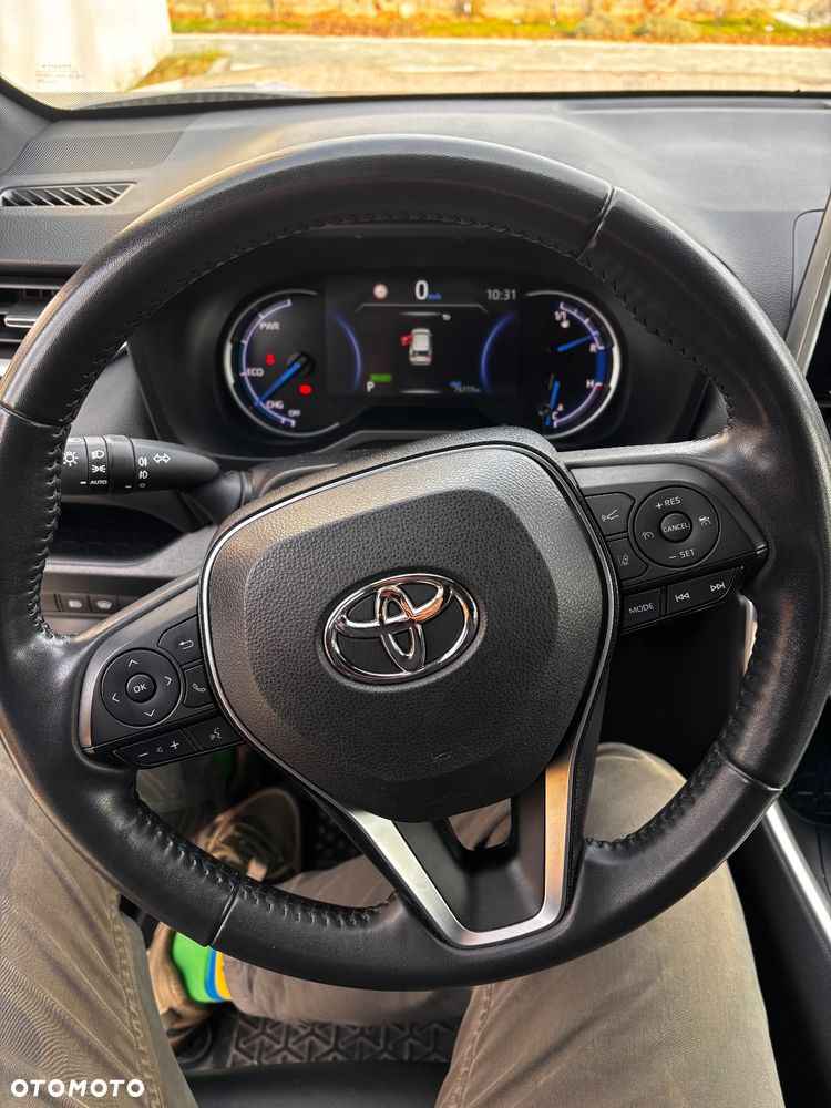 Toyota RAV4 - 4