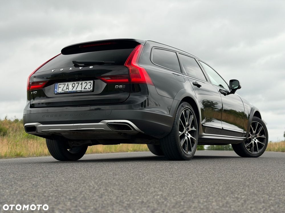 Volvo V90 Cross Country B5 D AWD Geartronic Pro - 23