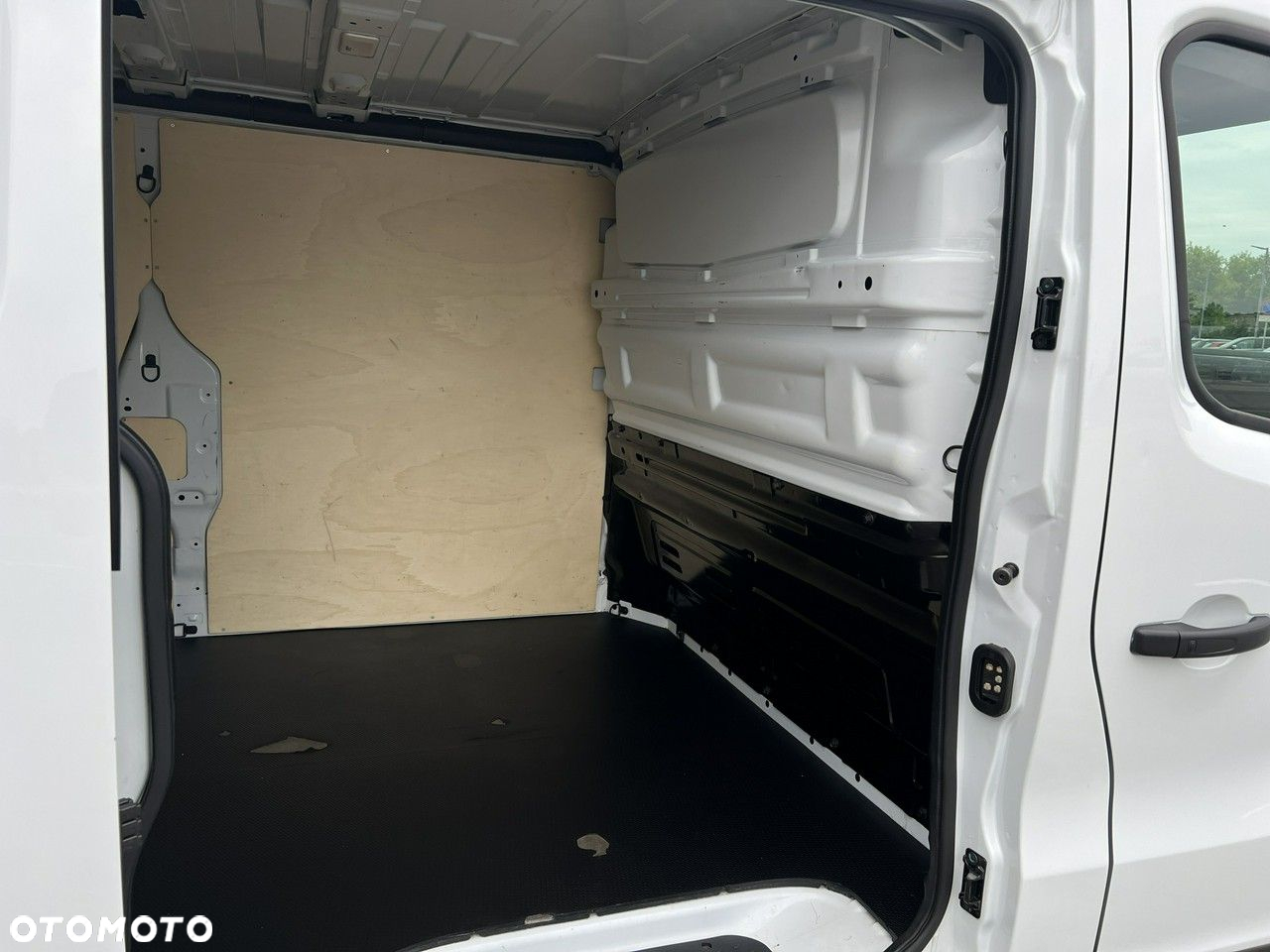 Renault Trafic - 15