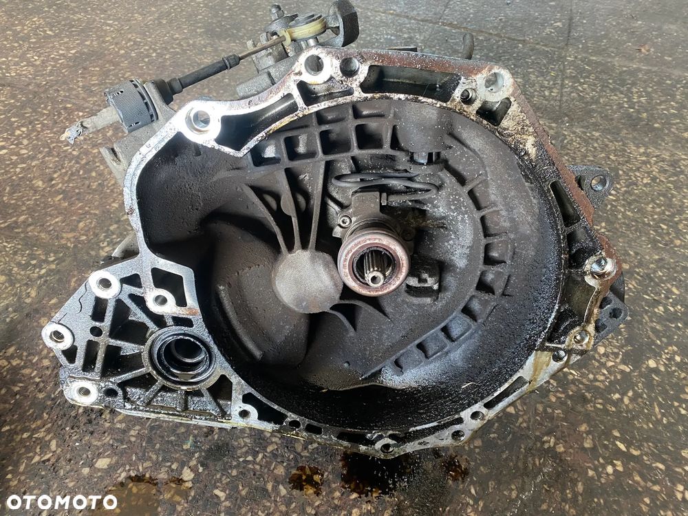 SKRZYNIA BIEGÓW F17 C419 OPEL ASTRA G 1.4B