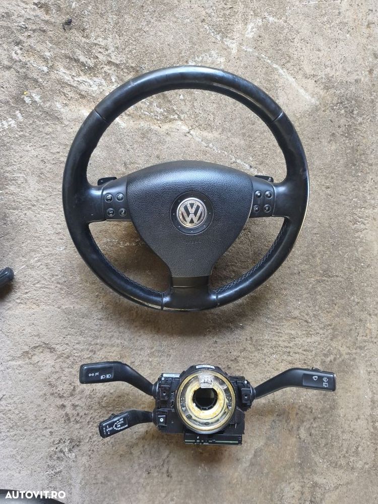 Volan cu padele și retrofit  comenzi volan  Volkswagen Passat B6 - 1