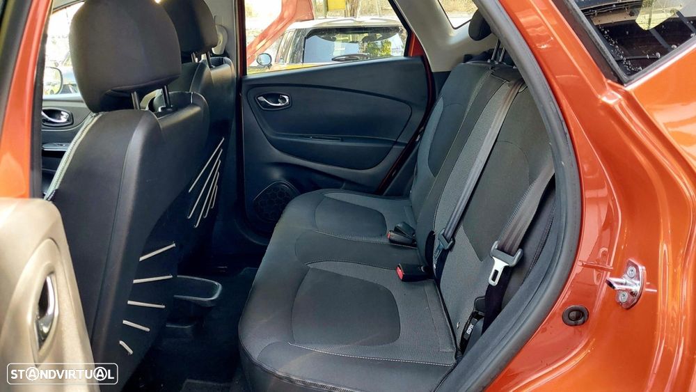 Renault Captur 1.5 dCi Exclusive - 13