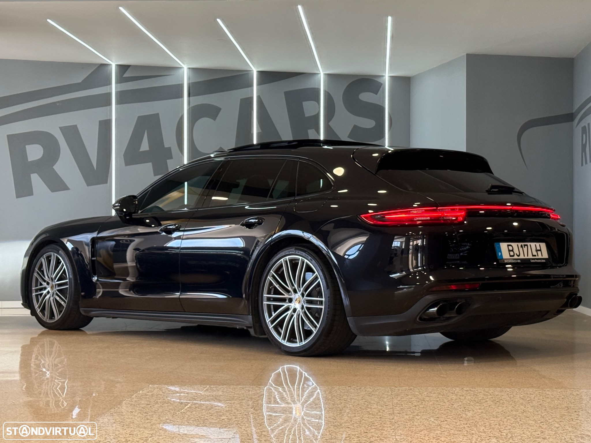 Porsche Panamera Sport Turismo 4 E-Hybrid - 13