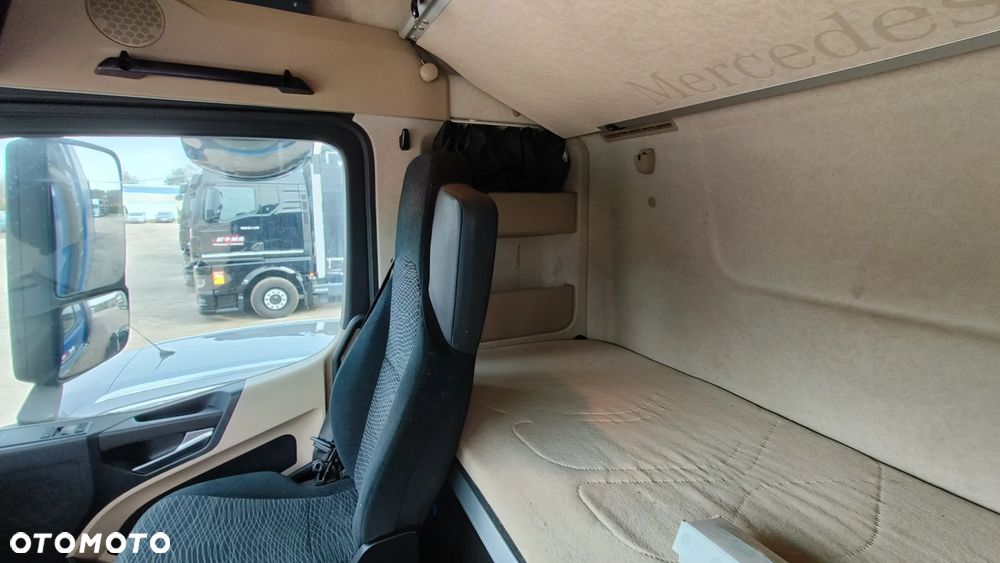 Mercedes-Benz ACTROS 1830 - 28