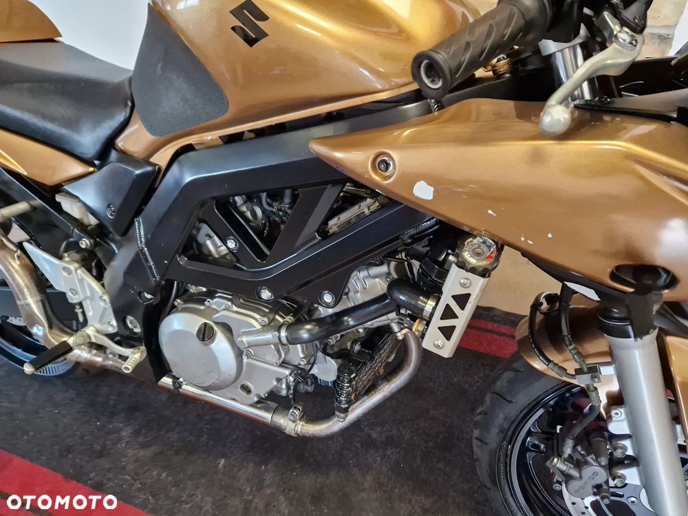 Suzuki SV - 23