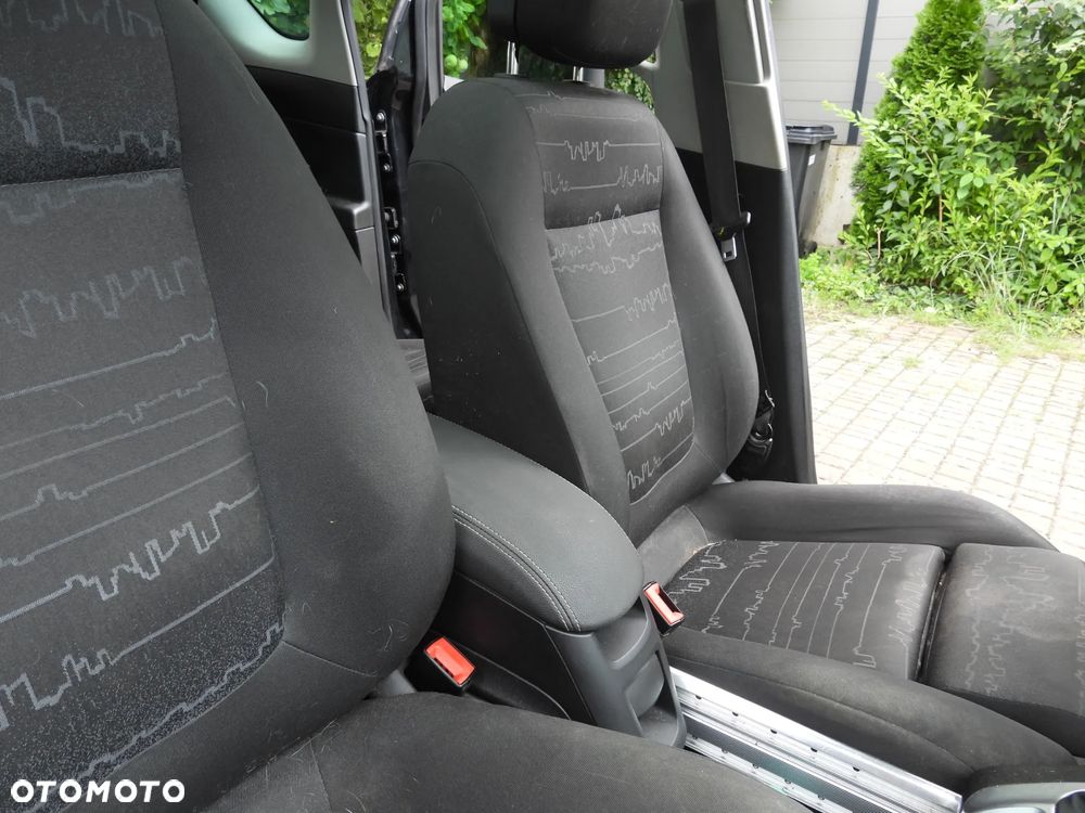 Opel Meriva - 14