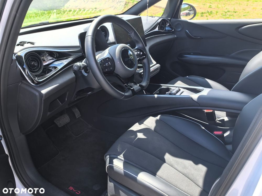 BYD Dolphin 60.4kWh Design - 31