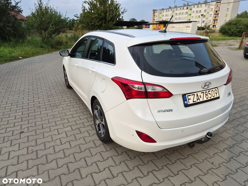 Hyundai i30 1.6 CRDI Intro Edition - 2