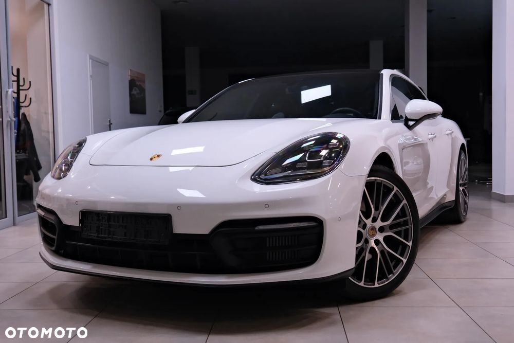 Porsche Panamera 4 Platinum Edition - 18