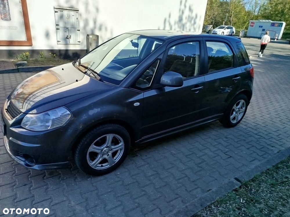 Suzuki SX4 1.6 Comfort - 1