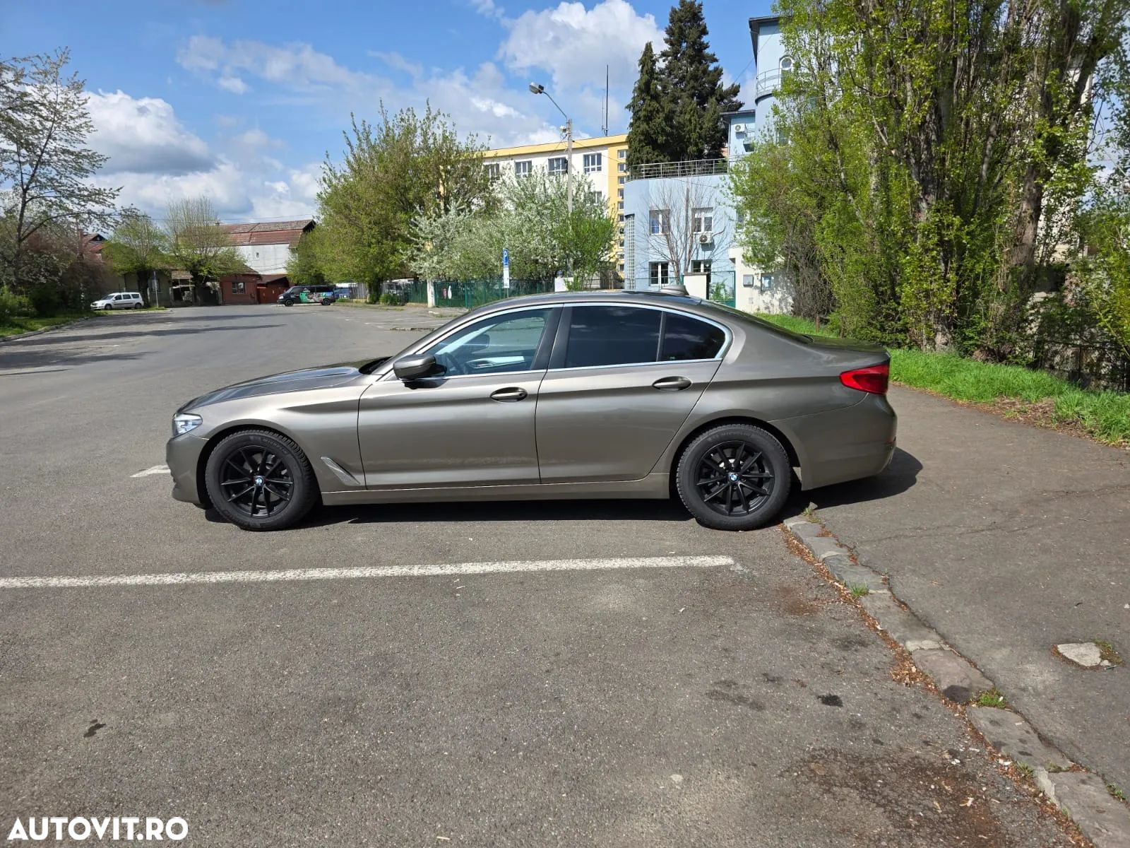 BMW Seria 5 520d AT - 1