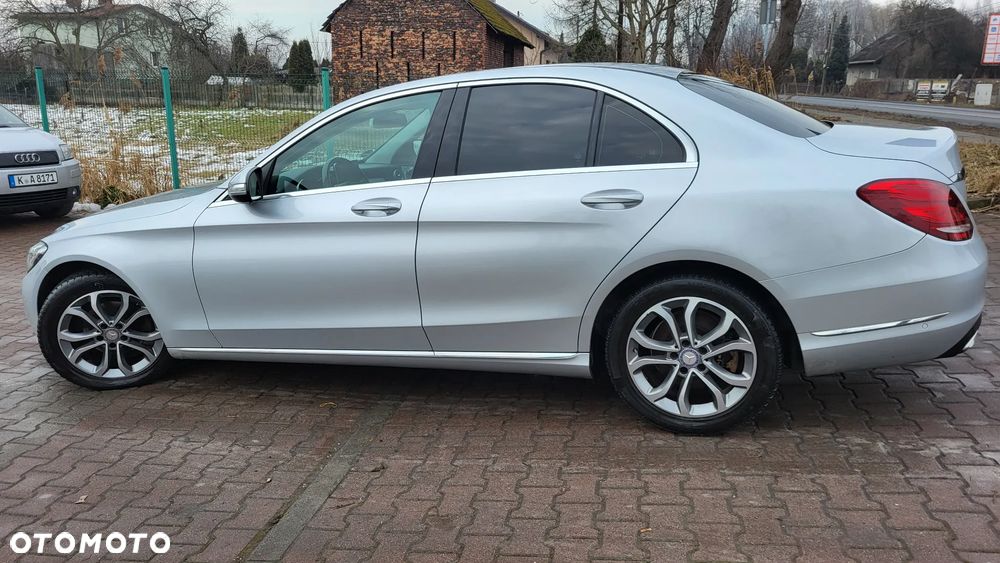 Mercedes-Benz Klasa C 180 (BlueEFFICIENCY) Avantgarde - 28