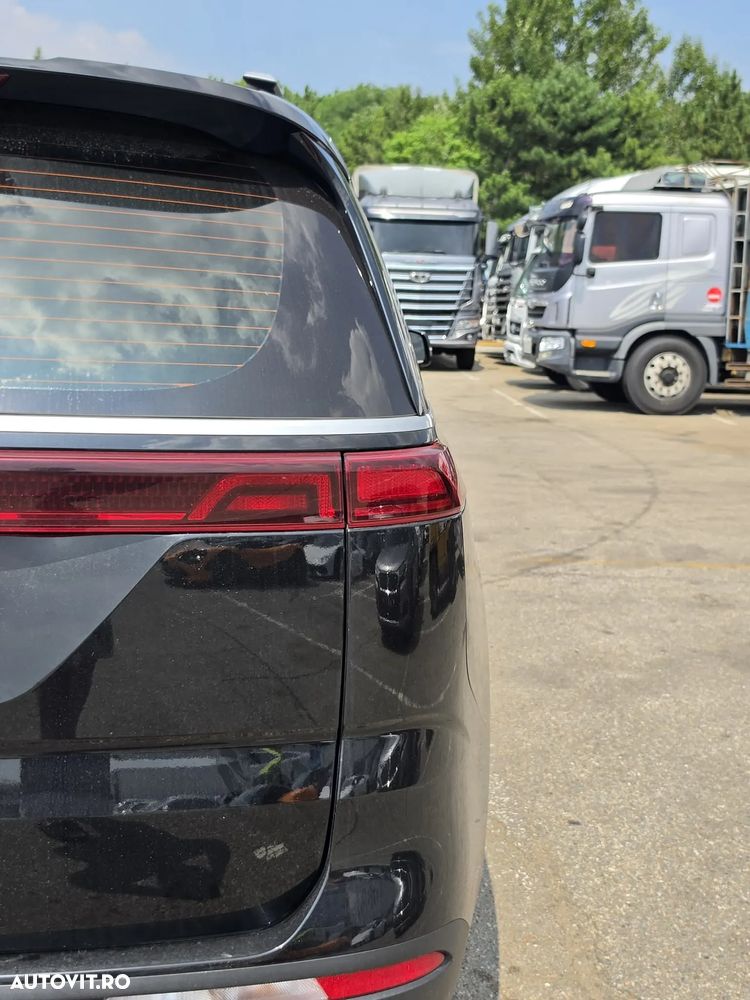 Kia Carnival - 20