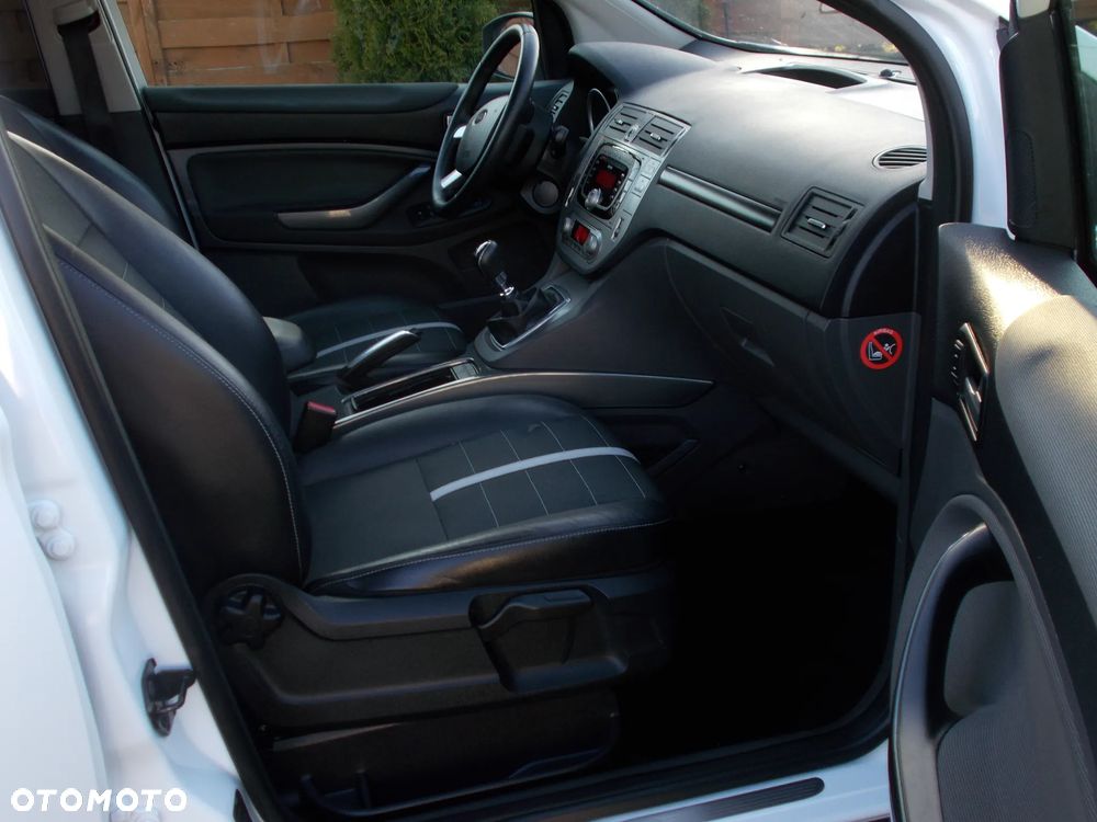 Ford Kuga 2.0 TDCi 4WD Titanium - 6