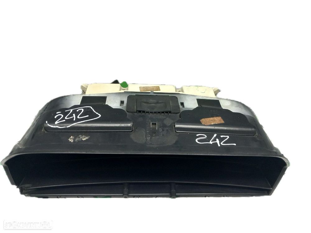 Quadrante Mercedes-Benz 190 (W201) - 4