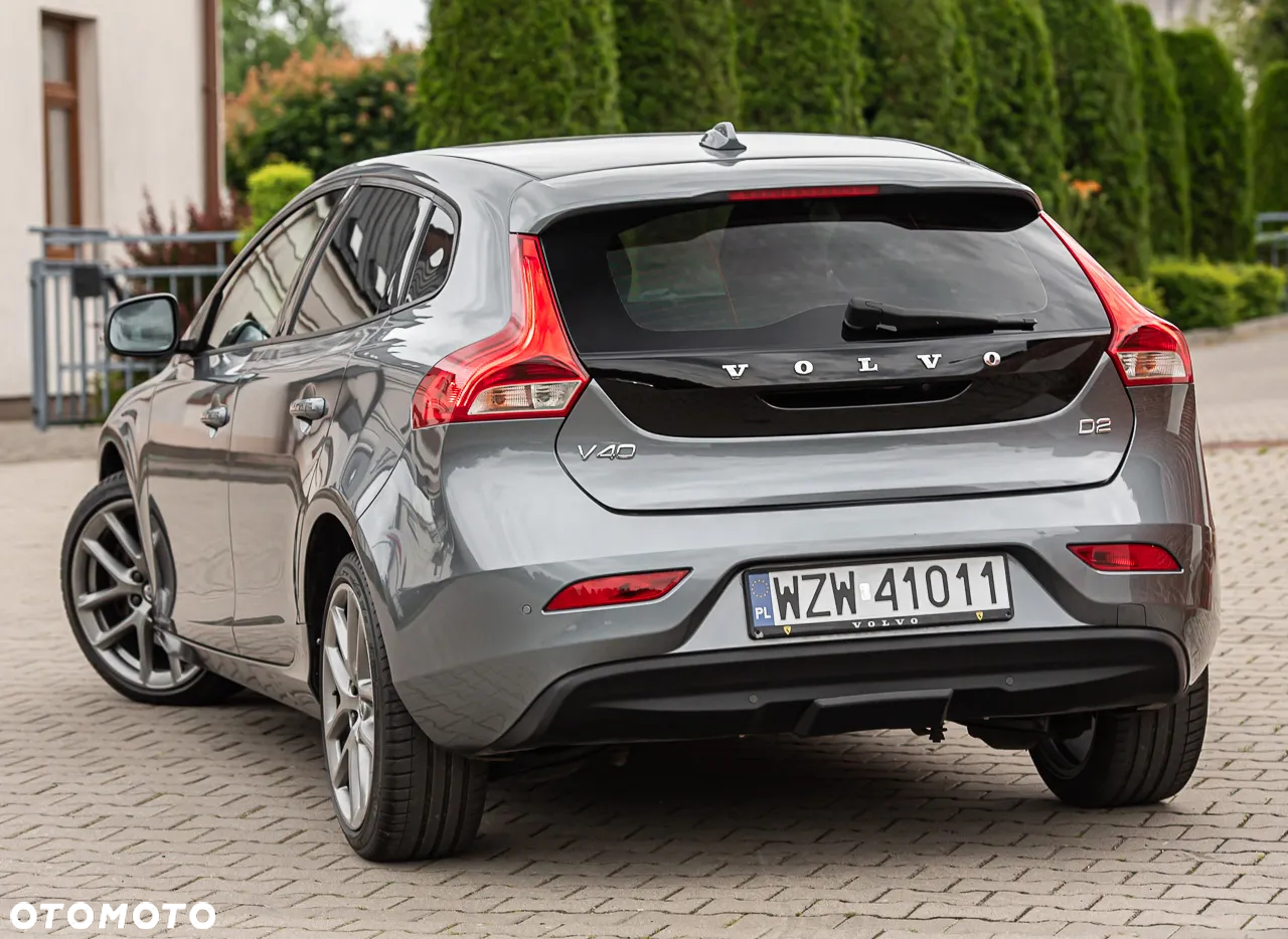 Volvo V40 D2 Drive-E SCR Momentum - 10
