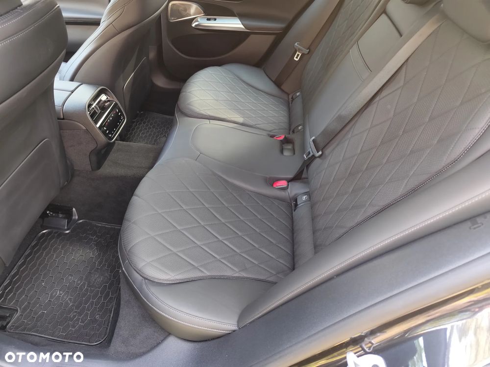 Mercedes-Benz Klasa E 220 d mHEV AMG 9G-Tronic - 9