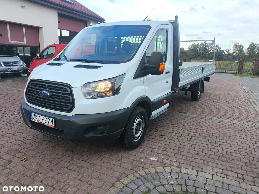 Ford Transit - 1