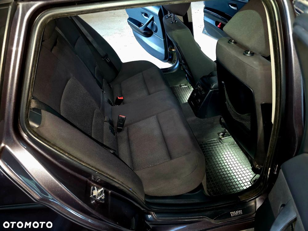 BMW Seria 3 320d - 15