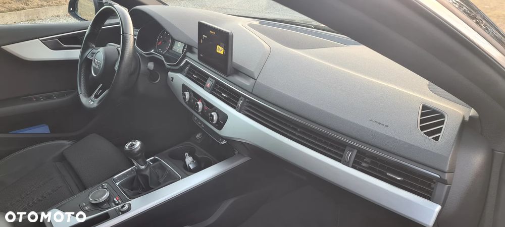 Audi A5 Limousine - 23