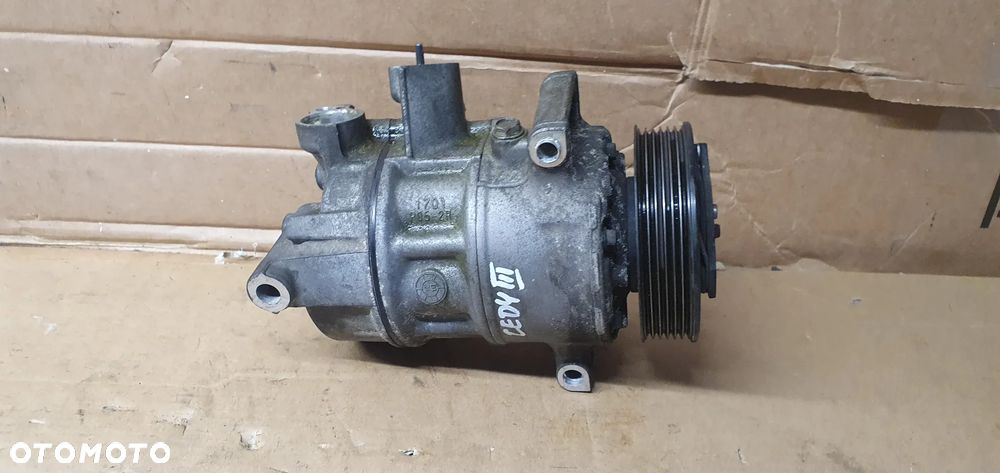 Sprężarka klimatyzacji kompresor klimy VW Caddy III 5N0820803H - 6