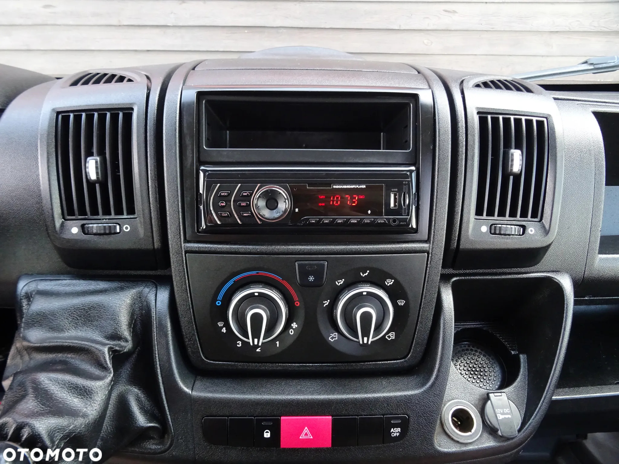 Peugeot BOXER - 24