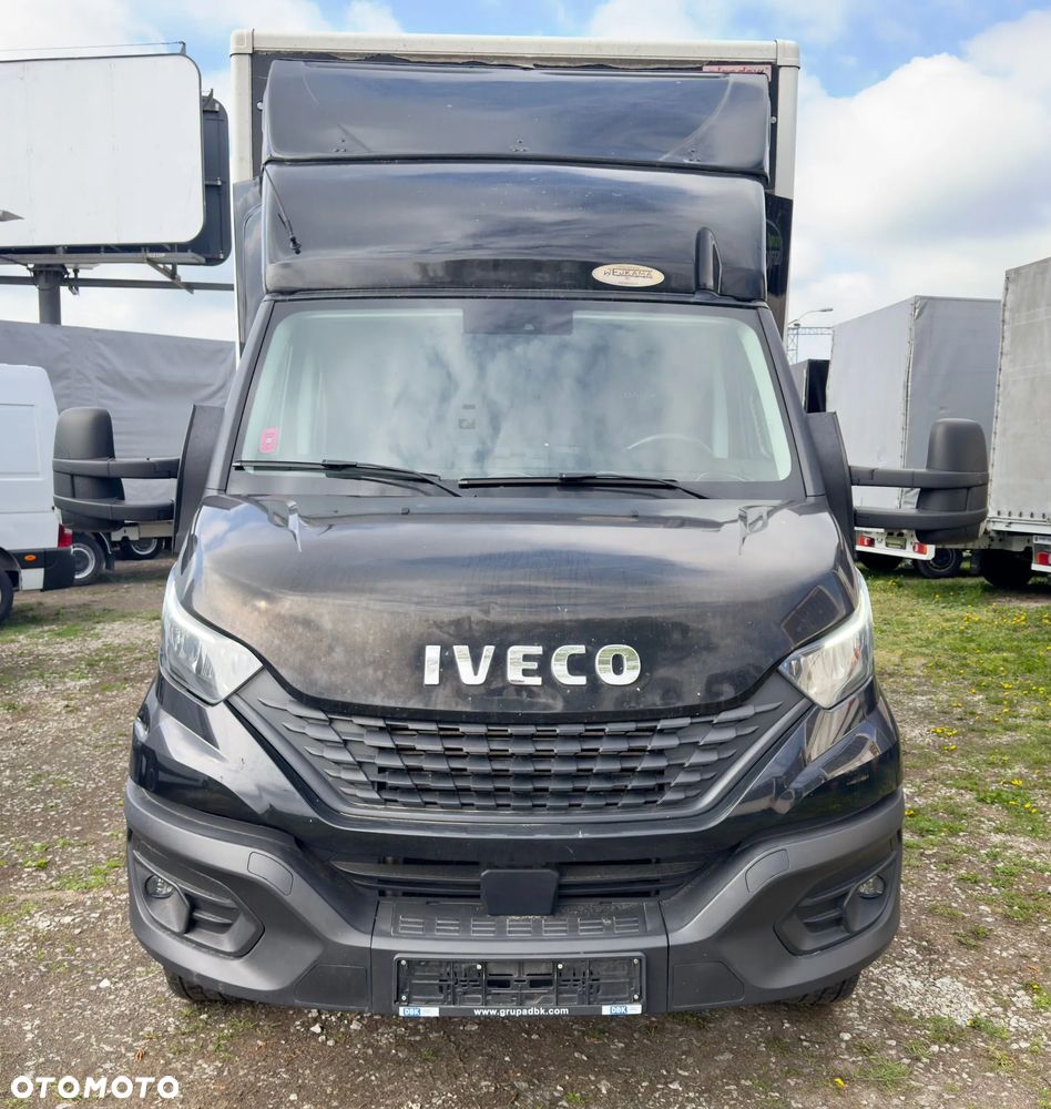 Iveco 70C18, WINDA ,14 EP, SALON PL ,Kontener, Bezwypadkowy ,7,2 T , 3.0 , Spanie z tyłu x2 - 8