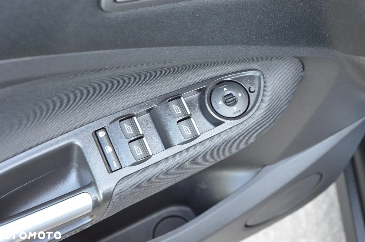 Ford C-MAX 1.5 TDCi Start-Stop-System Titanium - 19