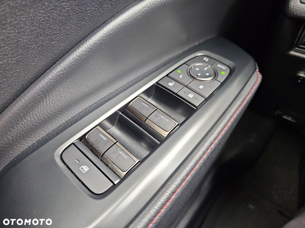 Lexus LBX 1.5 Hybrid Emotion - 18