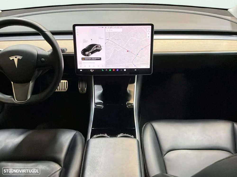 Tesla Model 3 - 9