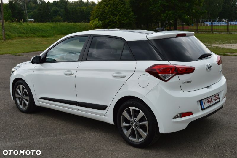 Hyundai i20 - 11