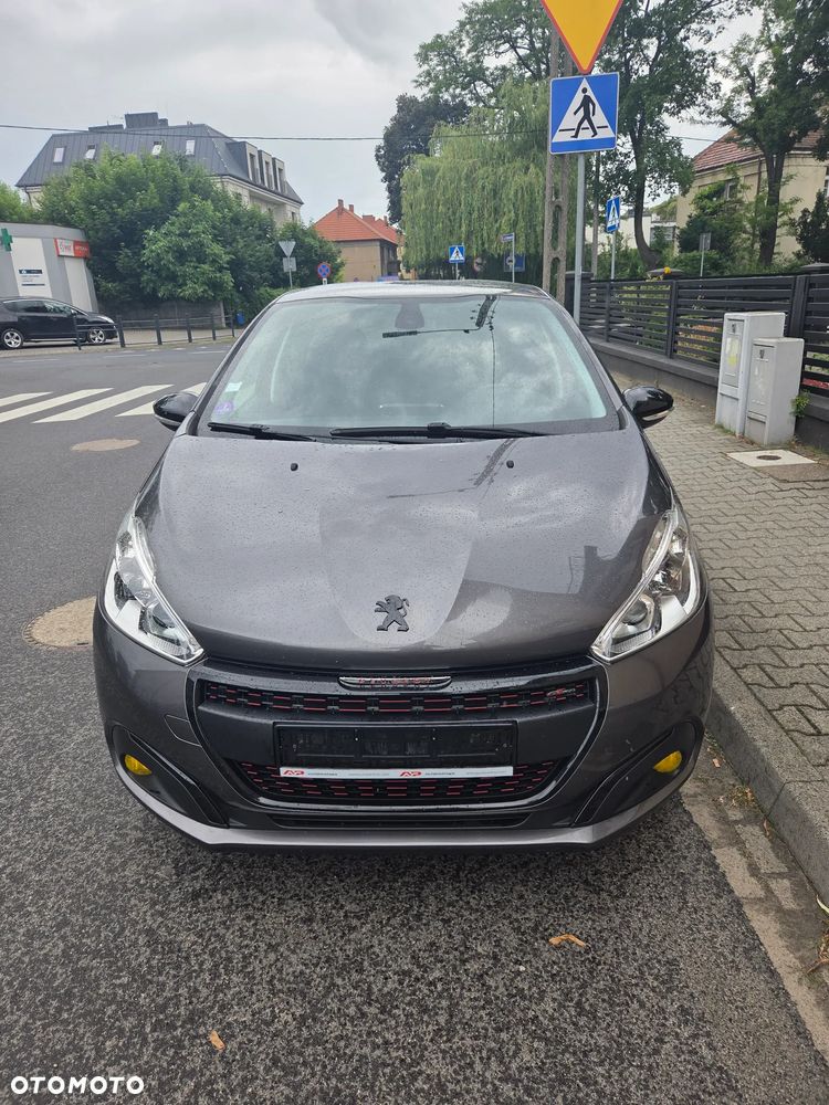 Peugeot 208 - 2