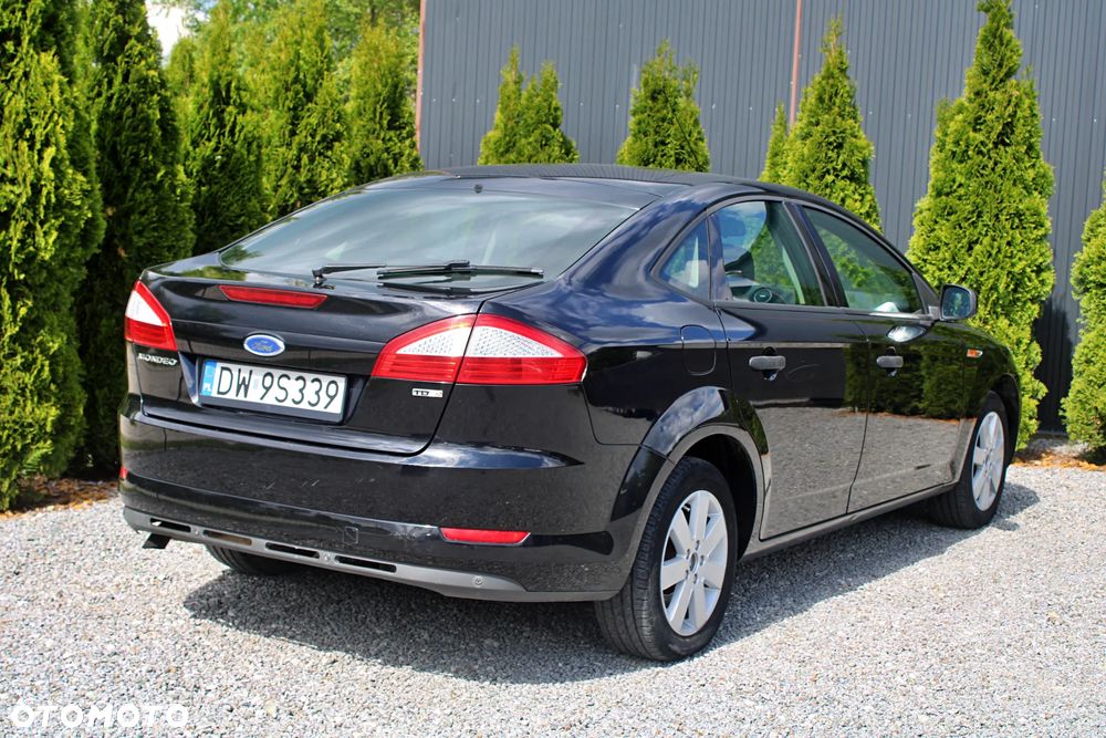Ford Mondeo 1.8 TDCi Ambiente - 12