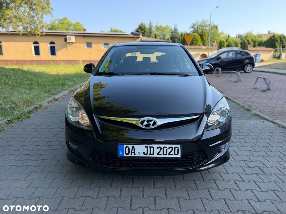 Hyundai i30 i30cw 1.4 UEFA EURO 2012 Edition - 2