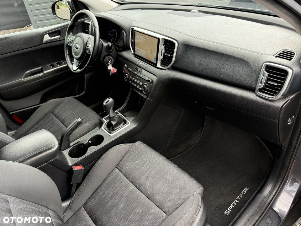 Kia Sportage 1.6 GDI 2WD DREAM-TEAM EDITION - 28