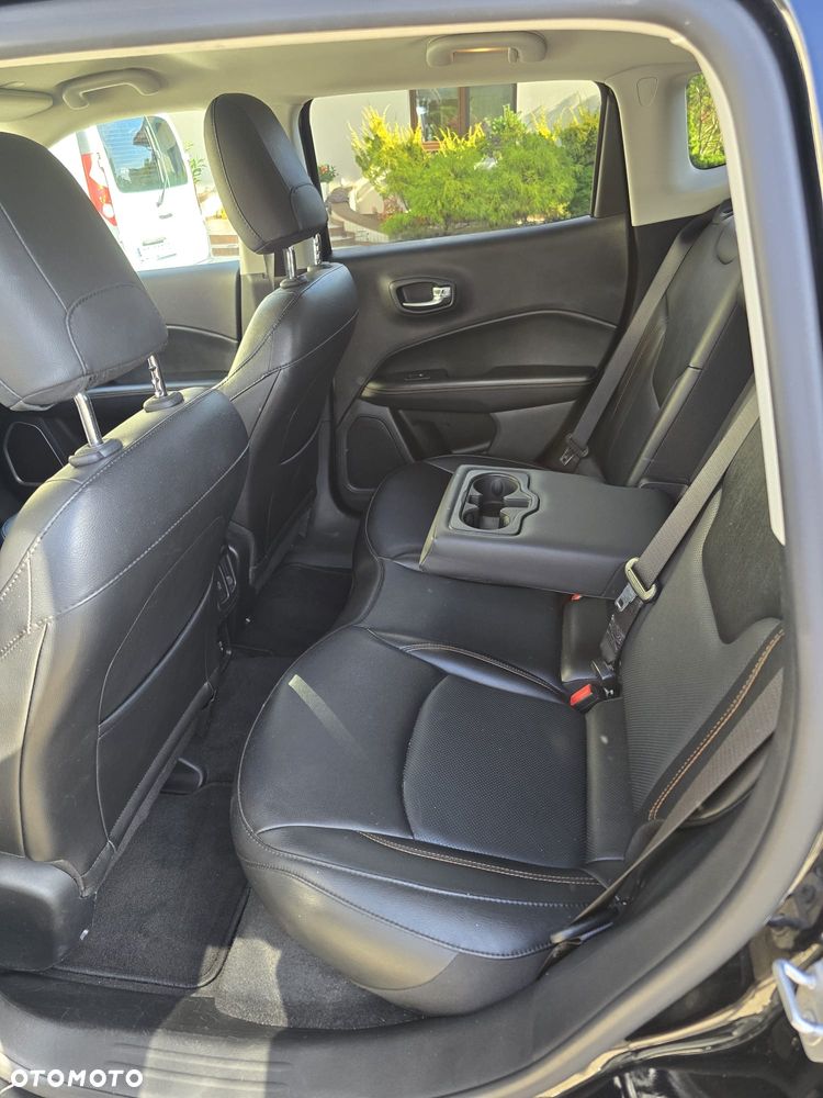 Jeep Compass - 31