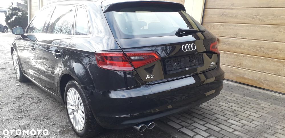 Audi A3 Sportback 2.0 TDI (clean diesel) quattro Ambiente - 13