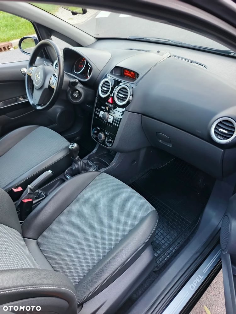Opel Corsa - 11
