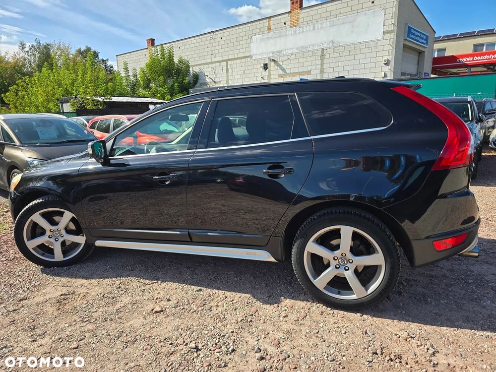 Volvo XC 60 2.0T R-Design - 9