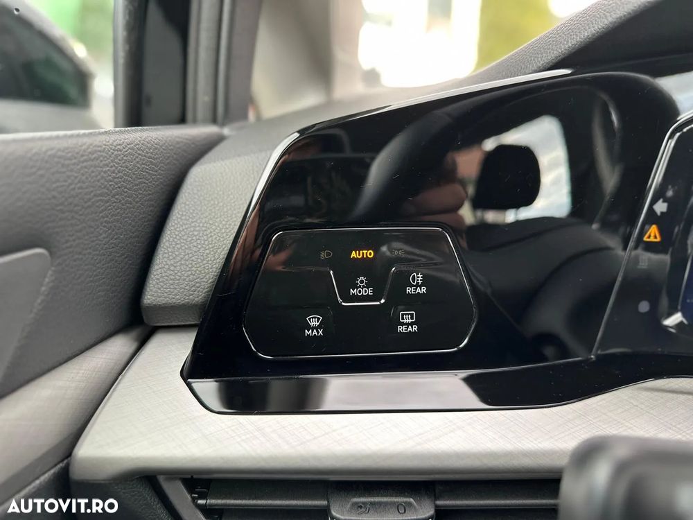 Volkswagen Golf Variant 2.0 TDI 116CP DSG Life - 23