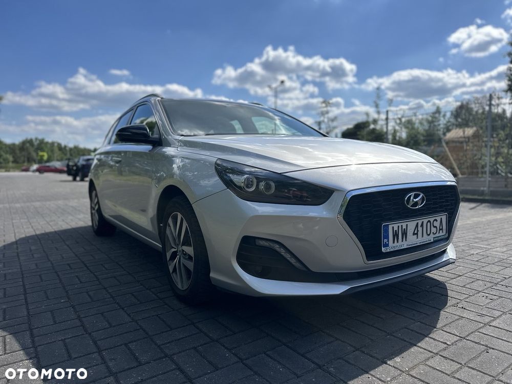 Hyundai i30 1.6 D Comfort DCT - 17